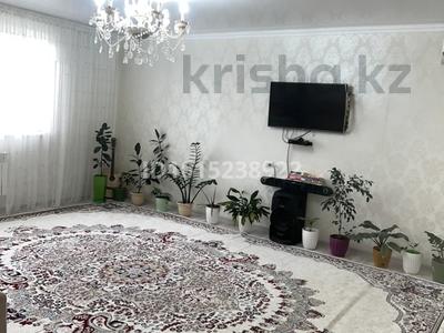 2-бөлмелі пәтер · 57 м² · 2/4 қабат, Оркен (5мкр) 58, бағасы: 18.5 млн ₸ в Жанаозен