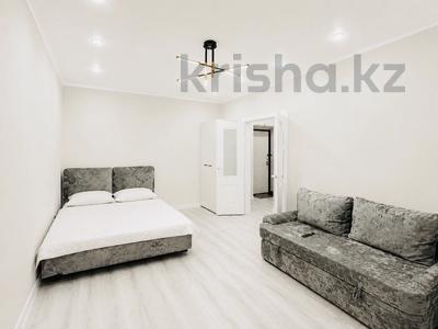 1-комнатная квартира · 38 м² · 4/5 этаж, Тажибаева 25 — Ориентируйся улиц Ауезова за 13 000 ₸ в 