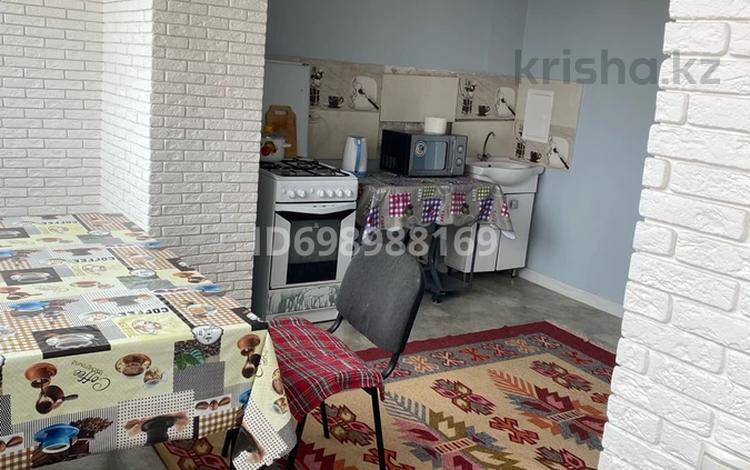 2-комнатная квартира · 58.6 м² · 9/9 этаж, 27-й мкр 24 за 18 млн 〒 в Актау — фото 2