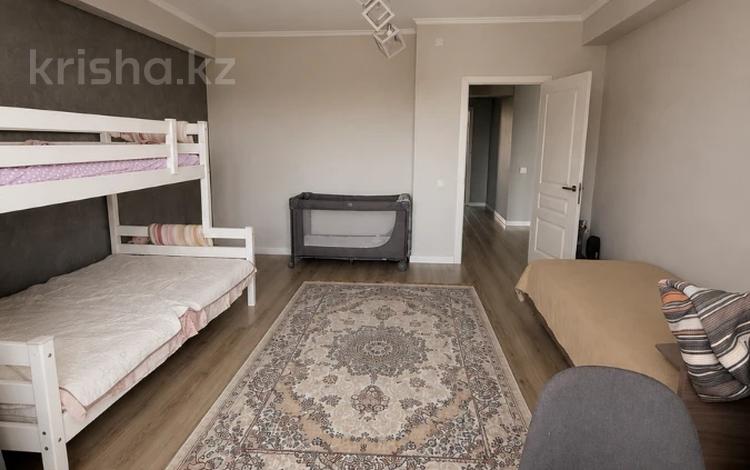 3-бөлмелі пәтер · 96 м² · 4/5 қабат, мкр Думан-2 25, бағасы: 61 млн ₸ в Алматы, Медеуский р-н — фото 3
