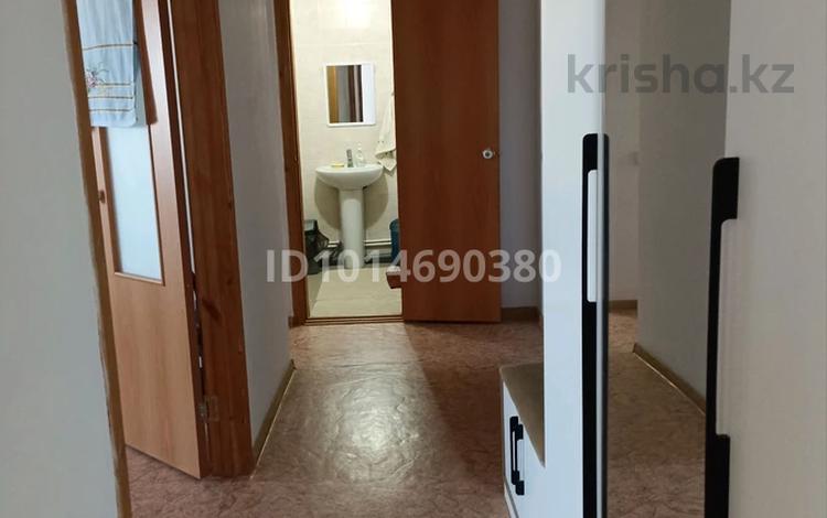 2-бөлмелі пәтер · 53 м² · 8/9 қабат, Валиханова 1/5, бағасы: 26 млн ₸ в Петропавловске — фото 2
