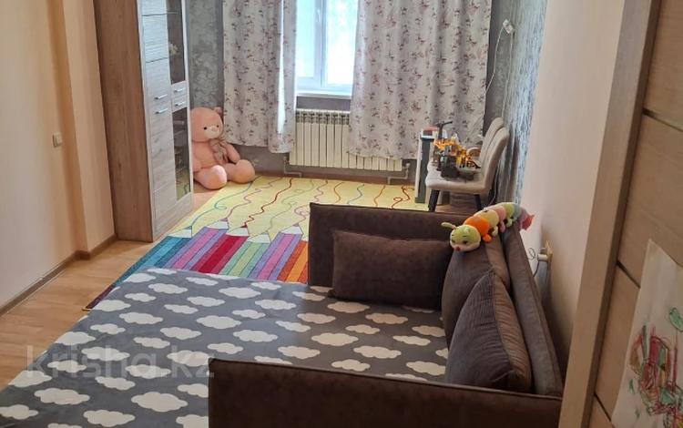 2-бөлмелі пәтер · 65 м² · 2/6 қабат, Айнабұлақ-2 ш/а., бағасы: 36 млн ₸ в Алматы, Жетысуский р-н — фото 4