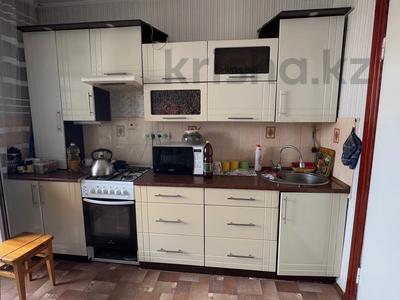 Продажа квартир в Северо-Казахстанской обл.: 5-комнатная квартира · 98.8 м² · 8/10 этаж, Жукова за 35 млн 〒 5-комнатная квартира · 98.8 м² · 8/10 этаж, Жукова за 35 млн 〒 в Петропавловске