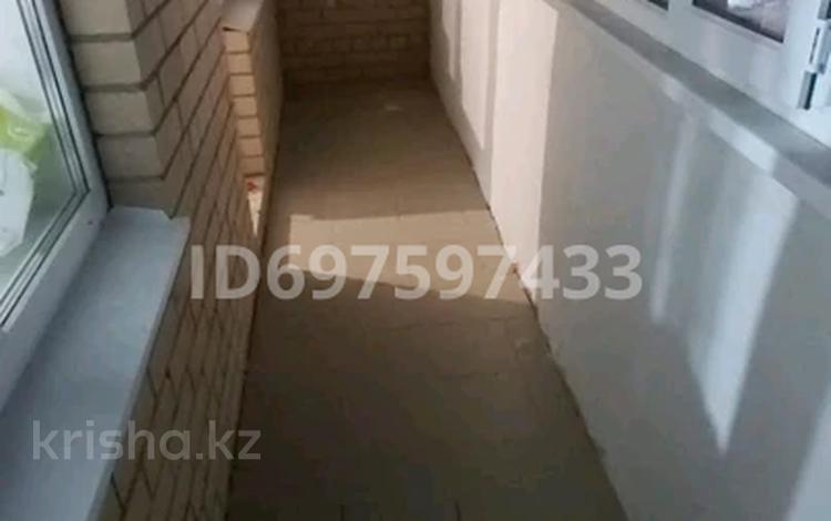 2-комнатная квартира · 57.5 м² · 5/9 этаж, Нур Актобе 4,15г — Находится возле кызылжарской средней школы за ~ 16 млн 〒 — фото 2