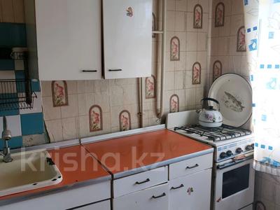 3-комнатная квартира, 61 м², 1/5 этаж, молдавская 20 за 12.8 млн 〒 в Уральске