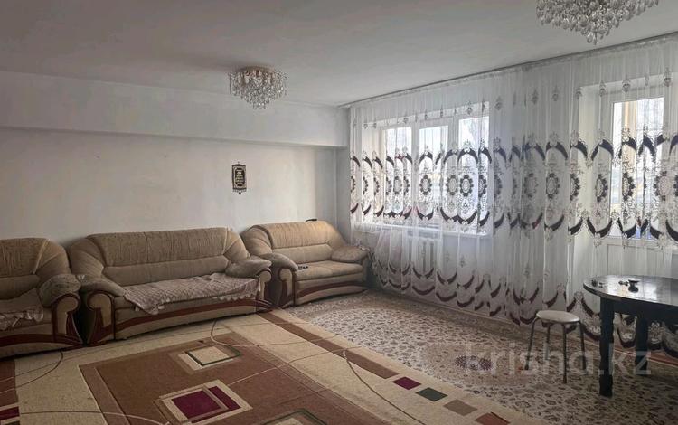 4-комнатная квартира, 105 м², 2/5 этаж, Самал за 26 млн 〒 в Талдыкоргане — фото 2