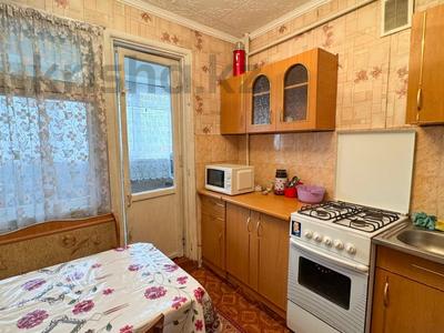 2-комнатная квартира · 48 м² · 2/5 этаж, жастар за 16.3 млн 〒 в Талдыкоргане, мкр Жастар