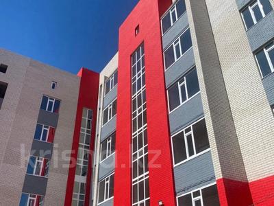 1-комнатная квартира, 54 м², 1/5 этаж, Ломоносова за ~ 14.6 млн 〒 в Актобе