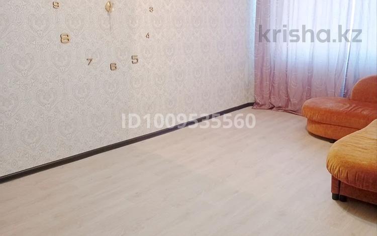 3-бөлмелі пәтер · 69 м² · 6/9 қабат, Микрорайон 6 — Толе Би, бағасы: 21.7 млн ₸ в Уральске — фото 2