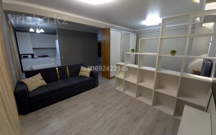 2-комнатная квартира, 50 м², 3/6 этаж помесячно, мкр Шугыла, Сәкен Жүнісов 2/13