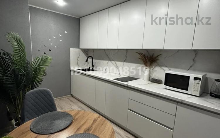 1-бөлмелі пәтер · 36 м² · 8/12 қабат, Казахстан 72, бағасы: 300 000 ₸ в Усть-Каменогорске, Ульбинский — фото 2