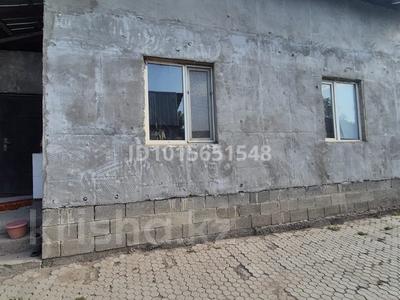 Отдельный дом · 4 комнаты · 130 м² · 10 сот., Жейімбет жырау 32 — Ынтымак за 150 000 ₸ в Алматы
