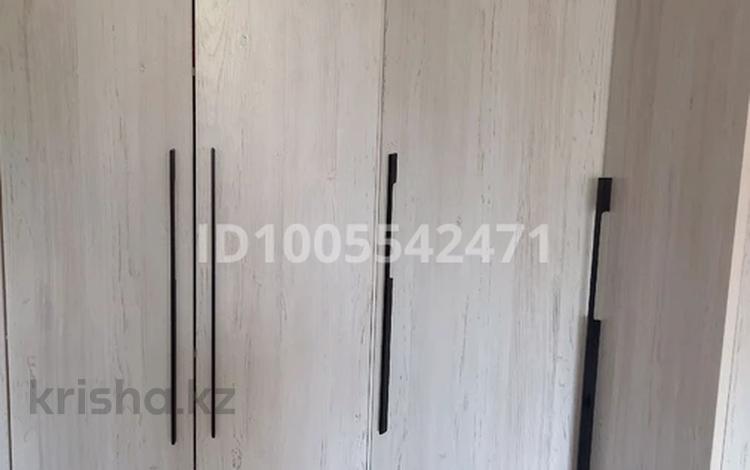 2-бөлмелі пәтер · 44.4 м² · 5/5 қабат, Камзина 172, бағасы: 23 млн ₸ в Павлодаре — фото 2