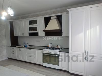 Продажа квартир в Актюбинской обл.: 3-комнатная квартира, 124 м², 5/5 этаж, мкр. Батыс-2, Тауелсиздик — 103 за 43 млн 〒 3-комнатная квартира, 124 м², 5/5 этаж, мкр. Батыс-2, Тауелсиздик — 103 за 43 млн 〒 в Актобе, мкр. Батыс-2