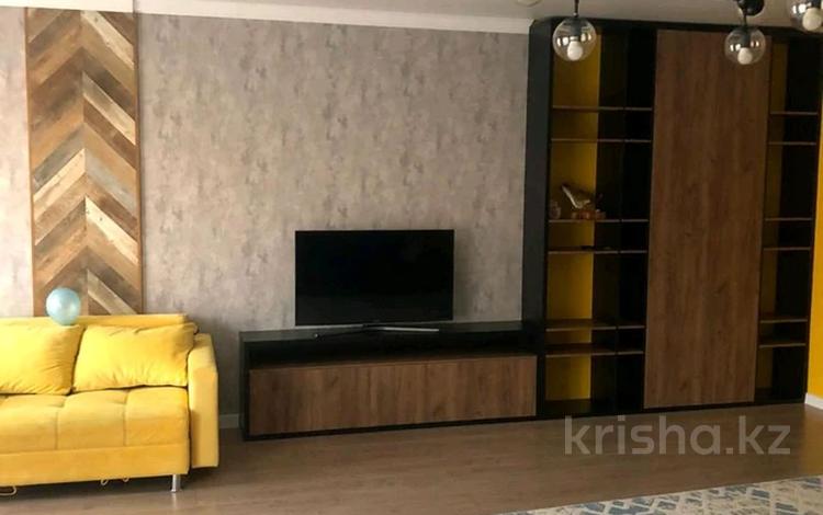 4-комнатная квартира, 160 м², 6/6 этаж помесячно, Мкр. Мирас 157 за 950 000 〒 в Алматы, Бостандыкский р-н — фото 2