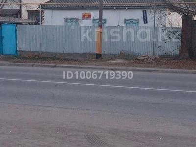 Жеке үй · 4 бөлме · 77 м² · 8 жүзд., Шакирова — В 3 минутах о вокзала через дорогу синема парк район хороший и спокойн, бағасы: 20 млн ₸ в Шу