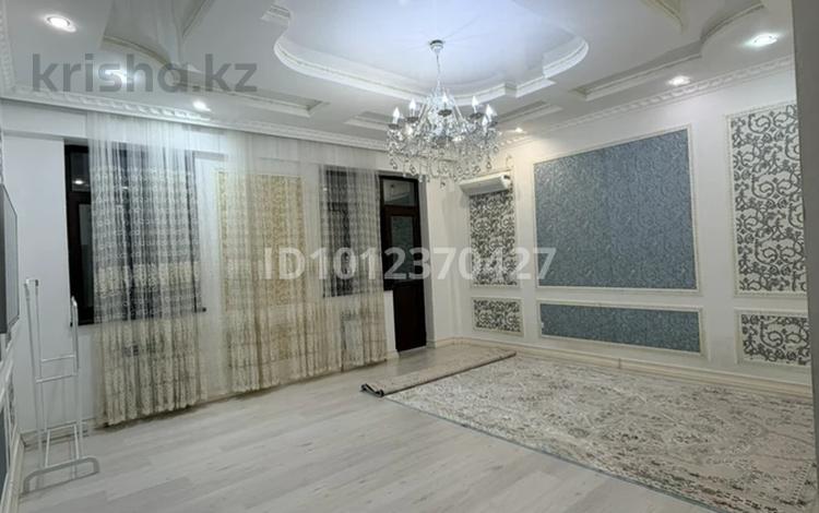 2-бөлмелі пәтер · 90 м² · 5/11 қабат, 16-й мкр 38, бағасы: 32 млн ₸ в Актау — фото 2