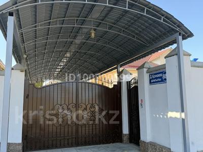 Отдельный дом · 5 комнат · 800 м², проспект Кунаева 88 а за 3 млн 〒 в Шымкенте, Туран р-н