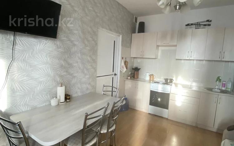 1-комнатная квартира, 50 м², 14/23 этаж, Иманова 17