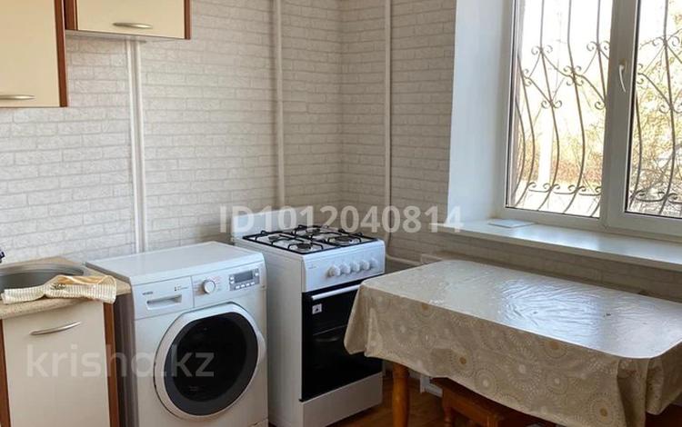1-бөлмелі пәтер · 39 м² · 2 қабат, ул. Абдуллы Розыбакиева 84, бағасы: 240 000 ₸ в Алматы, Медеуский р-н — фото 2