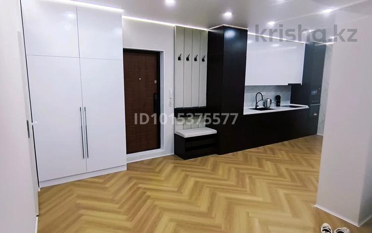 2-бөлмелі пәтер · 70 м² · 4/5 қабат, Есенберлина 5/1, бағасы: 35 000 ₸ в Жезказгане — фото 2