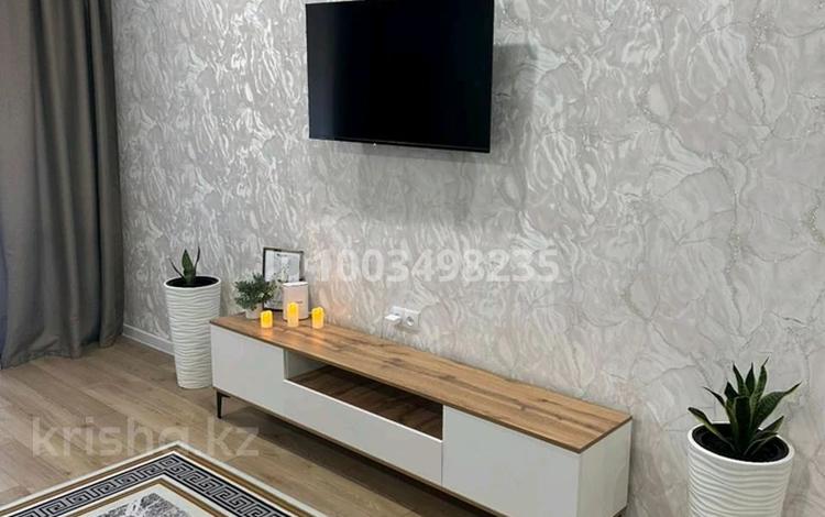 2-комнатная квартира · 74 м² · 5/5 этаж, 35 квартал 16 — Гастроном за 20 000 ₸ в Семее — фото 28