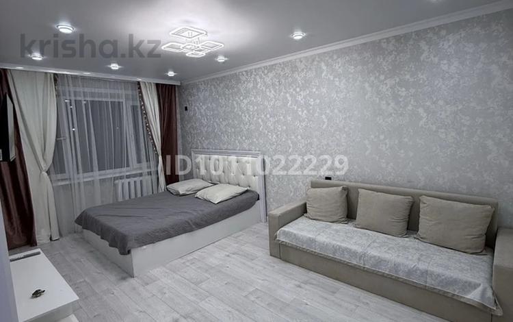 1-бөлмелі пәтер · 43 м² · 3/5 қабат, Шашубая 15 — В центре города, бағасы: 2 000 ₸ в Балхаше — фото 2