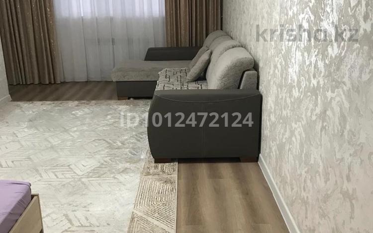 1-бөлмелі пәтер · 57 м² · 2/9 қабат, 17-ш/а., бағасы: 13 000 ₸ в Актау, 17-й мкр — фото 2