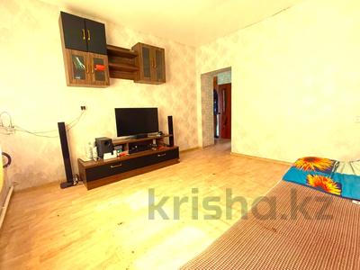 Продажа домов и дачи в Карагандинской обл.: Часть дома · 3 комнаты · 50 м² · 4 сот., мкр Новый Город, Альпинистов 17а за 12.5 млн 〒 Часть дома · 3 комнаты · 50 м² · 4 сот., мкр Новый Город, Альпинистов 17а за 12.5 млн 〒 в Караганде, Казыбек би р-н