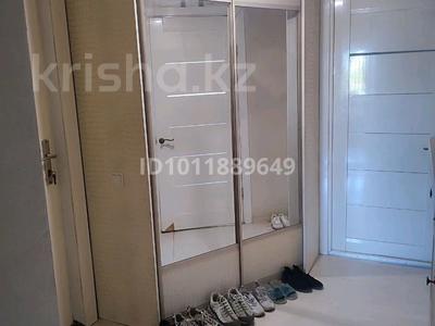 4-комнатная квартира · 90 м² · 2/2 этаж, ул. Кендала 7 за 40 млн ₸ в Астане, Сарыарка р-н