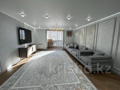 Пәтерлер в Западно-Казахстанской обл.: 3-бөлмелі пәтер · 140 м² · 3/10 қабат, мкр Кунаева, бағасы: 70 млн 〒 3-бөлмелі пәтер · 140 м² · 3/10 қабат, мкр Кунаева, бағасы: 70 млн 〒 в Уральске