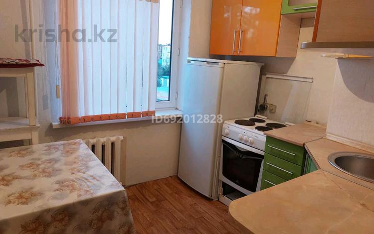2-комнатная квартира · 50 м² · 4/5 этаж, Анаркулова 14 б — 8 школа за 140 000 ₸ в Жезказгане — фото 3