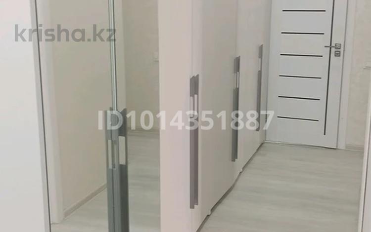 2-комнатная квартира · 70 м² · 5/12 этаж, мкр Акбулак, Дарабоз 61 за 280 000 ₸ в Алматы, Алатауский р-н — фото 2