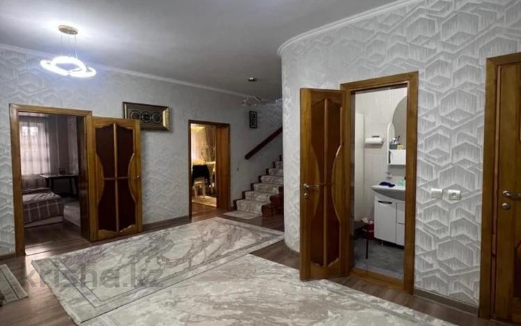Жеке үй · 5 бөлме · 282 м² · 10 жүзд., Ешекеева 39 — Район 28 школы, бағасы: 200 млн ₸ в Семее — фото 3