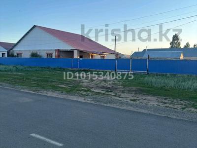 Жеке үй · 5 бөлме · 180 м² · 10 жүзд., Беккул 13а — Алгинский район село Бестамак, бағасы: 27 млн ₸ в Актобе