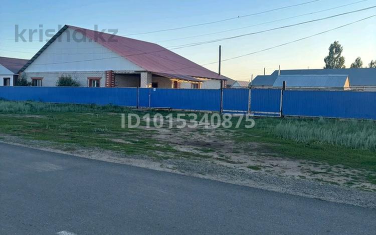 Жеке үй · 5 бөлме · 180 м² · 10 жүзд., Беккул 13а — Алгинский район село Бестамак, бағасы: 27 млн ₸ в Актобе — фото 2