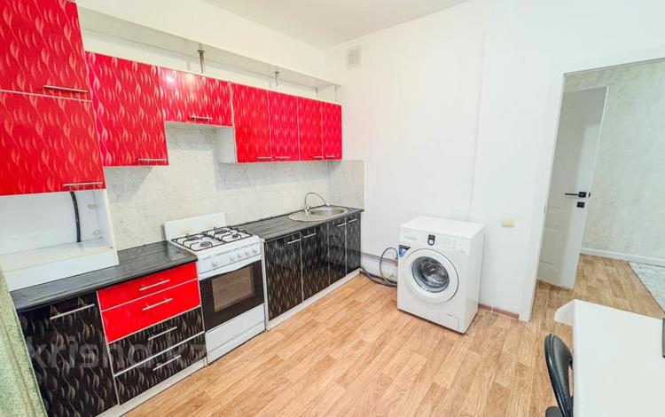 1-бөлмелі пәтер · 43 м² · 5/5 қабат, Болашак, бағасы: 17 млн ₸ в Талдыкоргане, мкр Болашак — фото 2