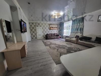 3-комнатная квартира, 93.5 м², 2/2 этаж, Пр. Республики за 10.8 млн 〒 в Темиртау