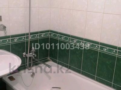 1-комнатная квартира · 31 м² · 5/5 этаж, Авангард, 4 мкр 1 за 130 000 〒 в Атырау, мкр Авангард-2