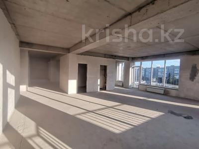 4-комнатная квартира · 161 м² · 6/13 этаж, Тохтарова 57 за 80 млн 〒 в Усть-Каменогорске