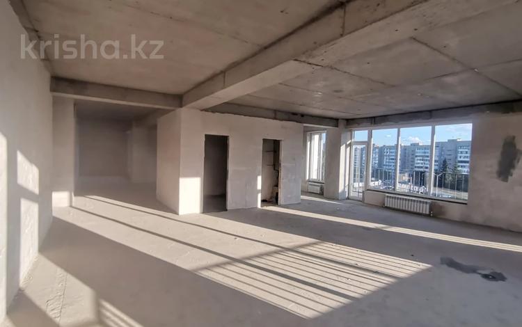 4-бөлмелі пәтер · 161 м² · 6/13 қабат, Тохтарова 57, бағасы: 80 млн ₸ в Усть-Каменогорске — фото 7