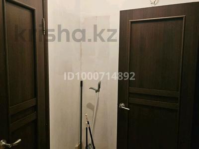 3-бөлмелі пәтер · 46 м² · 5/5 қабат, мкр. Алтын орда, Есет батяра 168 168 — Капитал плаза гипер дина, бағасы: 12 млн ₸ в Актобе