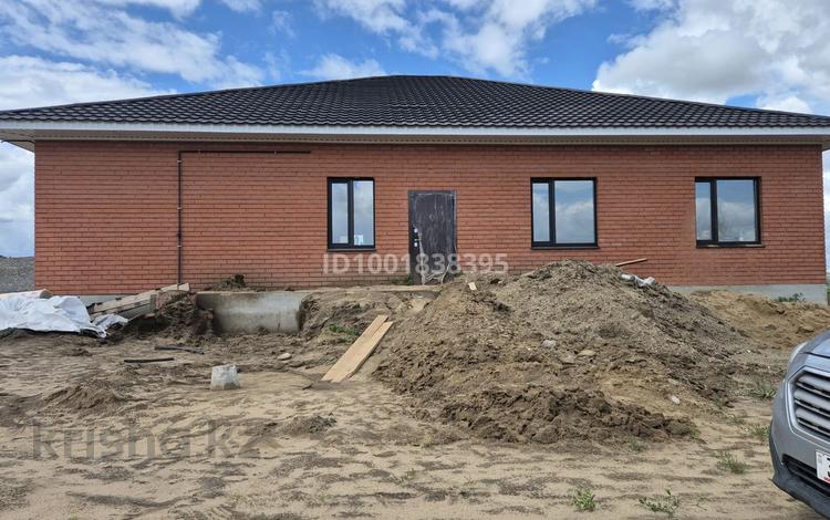 Отдельный дом · 7 комнат · 220 м² · 10 сот., Акжар2 — 70 мектептин артында жогарыда за 28 млн ₸ в Актобе, мкр Акжар — фото 63