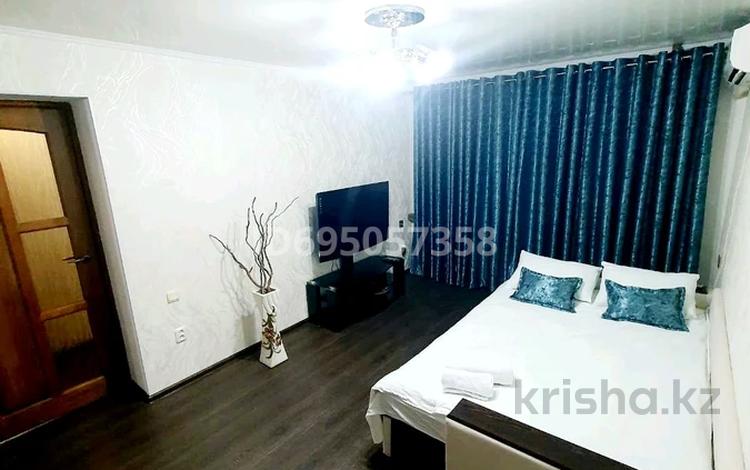 1-бөлмелі пәтер · 30 м² · 2/4 қабат, проспект Бауржана Момышулы 4 — Арбат, Шымкент Плаза., бағасы: 10 000 ₸ в Аль-Фарабийский р-н — фото 10