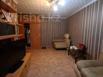 2-комнатная квартира · 44 м² · 5/5 этаж, Абая 15 за 15.5 млн 〒 в Усть-Каменогорске