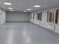 Офисы, салоны красоты, образование, кабинеты и рабочие места · 900 м² за 235 млн 〒 в Семее — фото 18