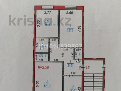 3-комнатная квартира · 61.4 м² · 2/2 этаж, мкр Городской Аэропорт, Штурманская 14 за 22.1 млн ₸ в Караганде, Казыбек би р-н