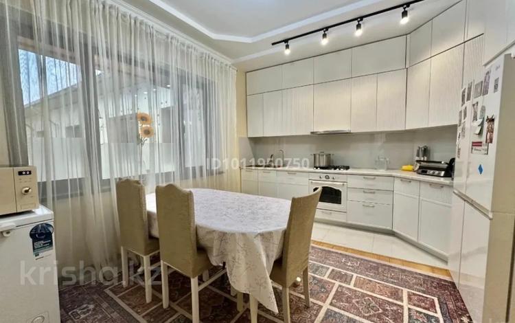 4-бөлмелі пәтер · 120 м² · 4/4 қабат, мкр Мамыр-4 158А — ТЦ Спутник, бағасы: 90 млн ₸ в Алматы, Ауэзовский р-н — фото 10