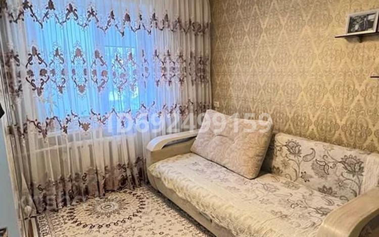 3-бөлмелі пәтер, 70 м², 3/9 қабат, мкр 12 — 51гимназия школа, бағасы: 23 млн 〒 в Актобе, мкр 12 — фото 2