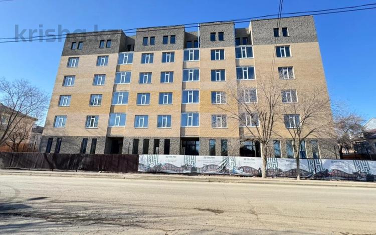 3-комнатная квартира · 99.31 м² · 1/5 этаж, Тилеу Батыра за 26 млн ₸ в Актобе — фото 11